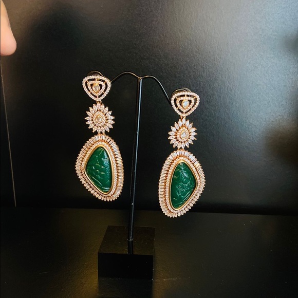 ‼️SOLD‼️Statement earings - Picture 5 of 6